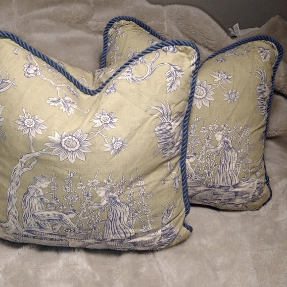 Scalamandre " Winegrowers" Printed Custom Pillows (2) - Picture 9 of 9